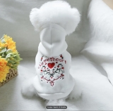 Sweater mit Herz und Kapuze